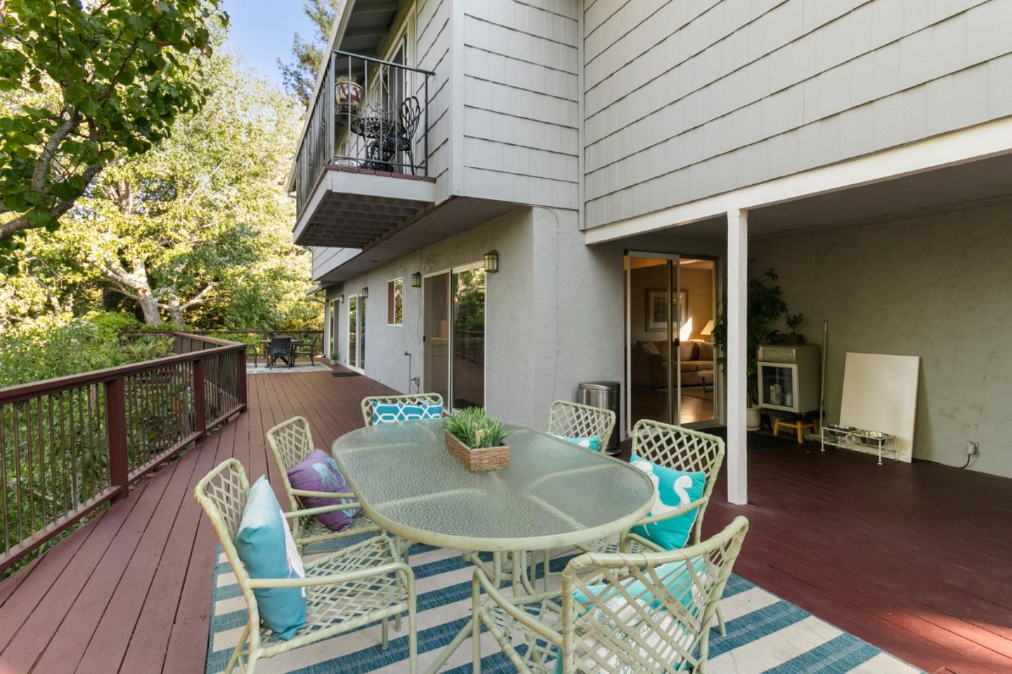 Detail Gallery Image 43 of 54 For 878 Hillcrest Dr, Redwood City,  CA 94062 - 5 Beds | 4 Baths