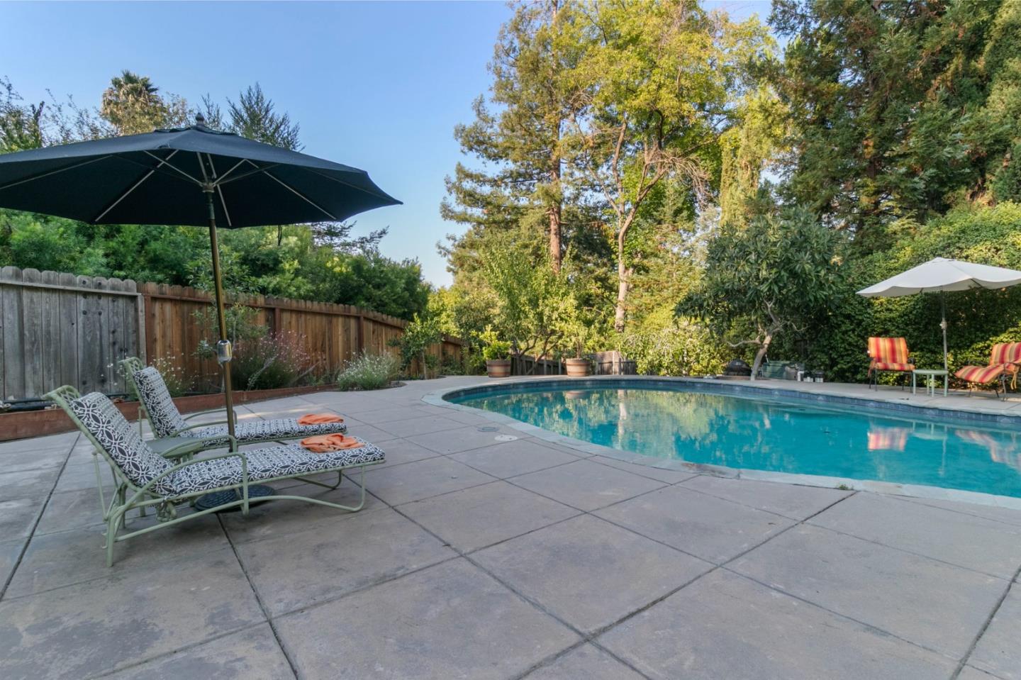 Detail Gallery Image 49 of 54 For 878 Hillcrest Dr, Redwood City,  CA 94062 - 5 Beds | 4 Baths