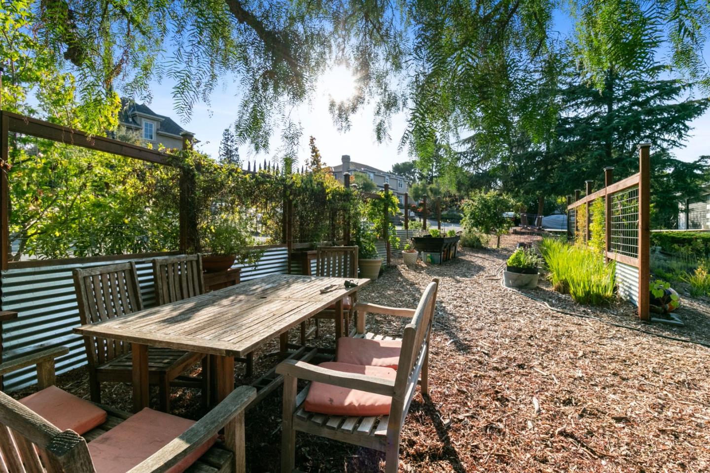 Detail Gallery Image 53 of 54 For 878 Hillcrest Dr, Redwood City,  CA 94062 - 5 Beds | 4 Baths
