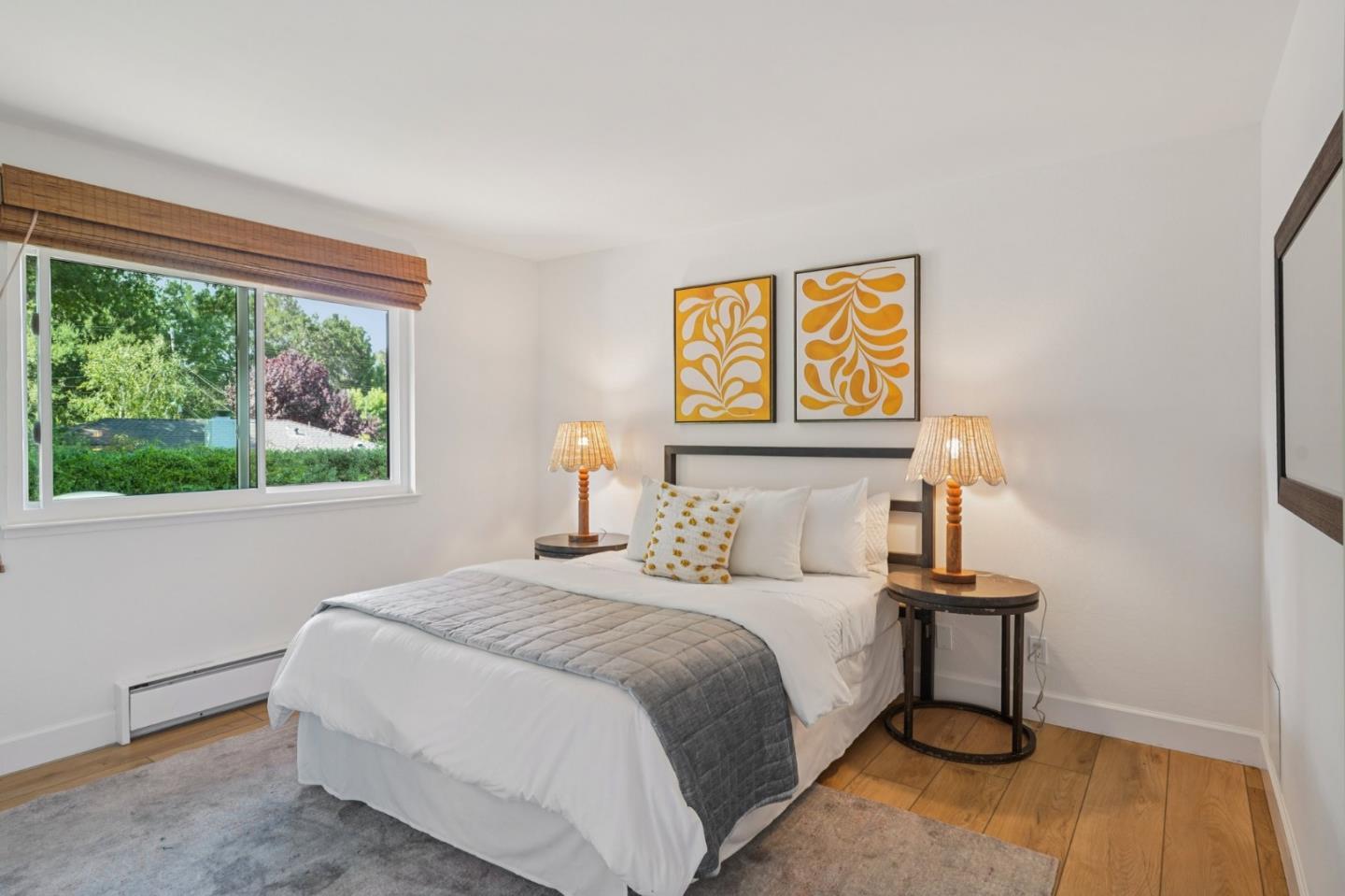 Detail Gallery Image 26 of 41 For 610 Gilbert Ave #2,  Menlo Park,  CA 94025 - 2 Beds | 1/1 Baths