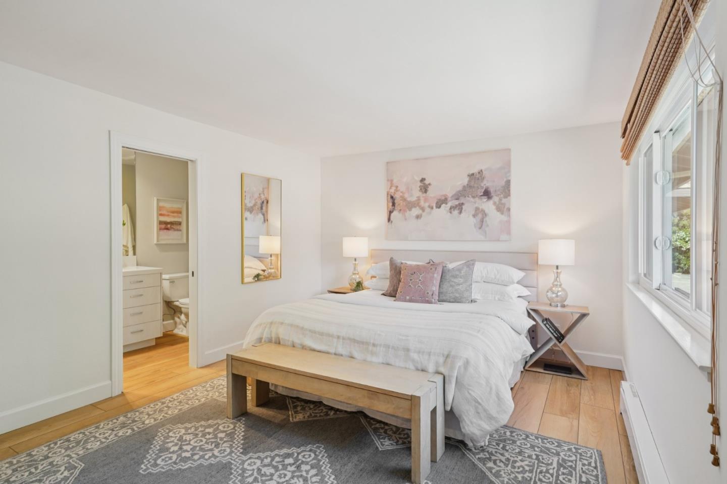 Detail Gallery Image 34 of 41 For 610 Gilbert Ave #2,  Menlo Park,  CA 94025 - 2 Beds | 1/1 Baths