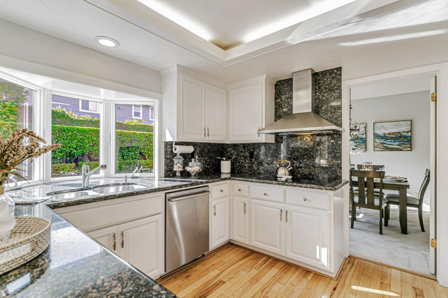 Detail Gallery Image 12 of 42 For 10309 Mcklintock Ln, Cupertino,  CA 95014 - 4 Beds | 2/1 Baths