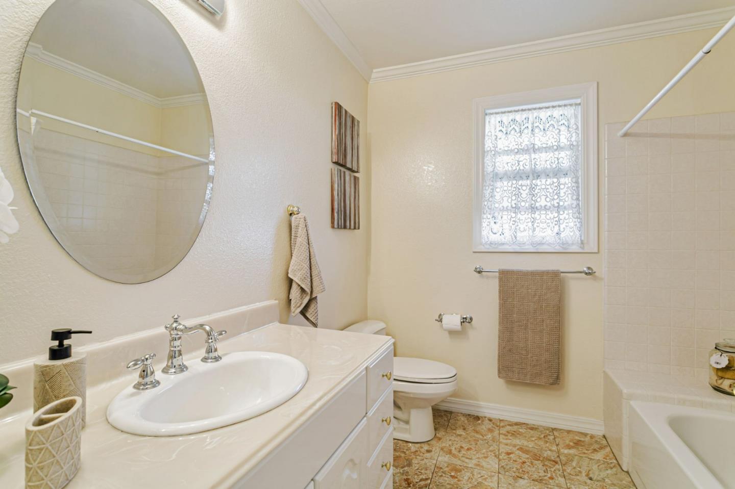 Detail Gallery Image 32 of 42 For 10309 Mcklintock Ln, Cupertino,  CA 95014 - 4 Beds | 2/1 Baths
