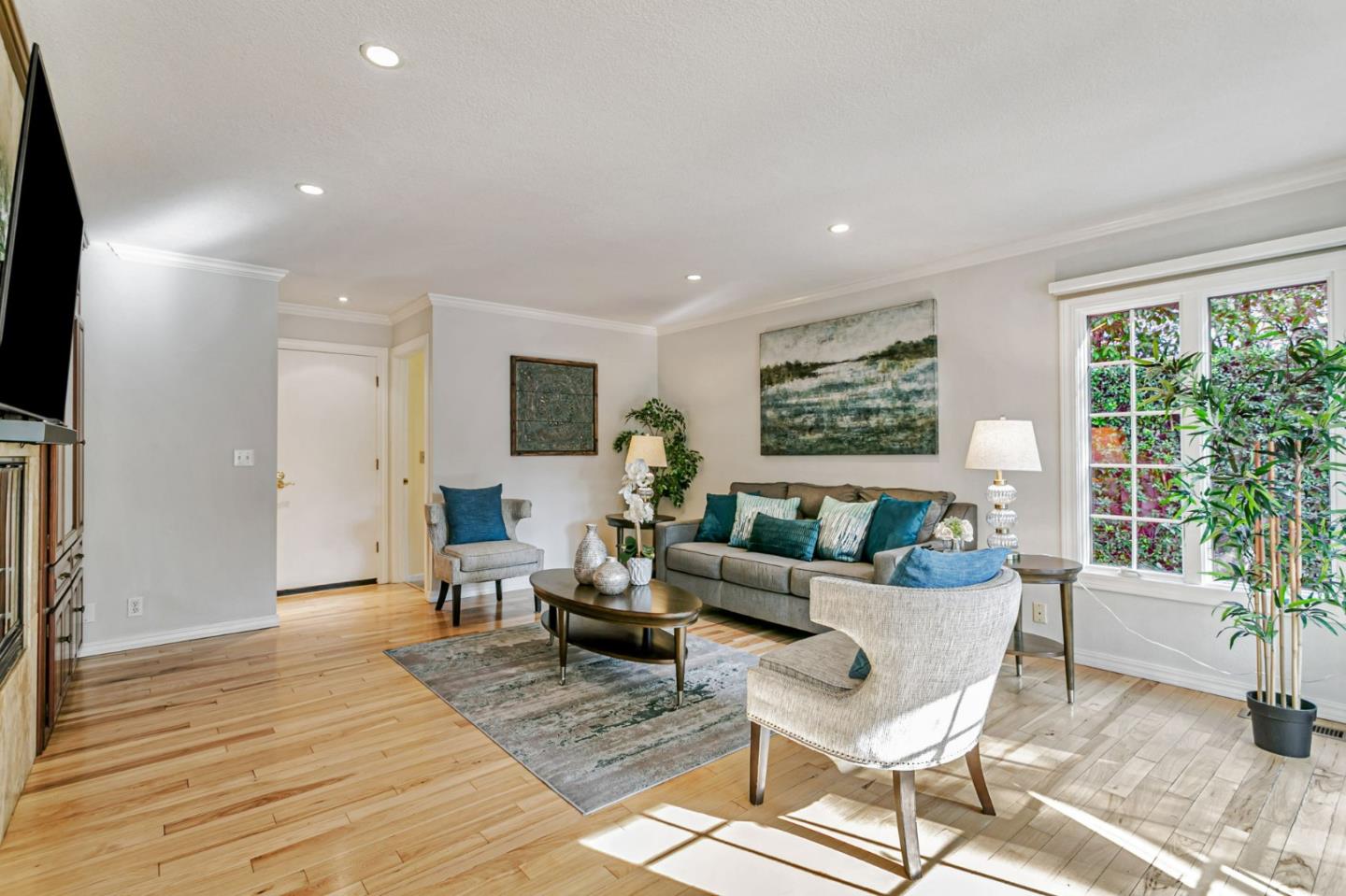 Detail Gallery Image 5 of 42 For 10309 Mcklintock Ln, Cupertino,  CA 95014 - 4 Beds | 2/1 Baths