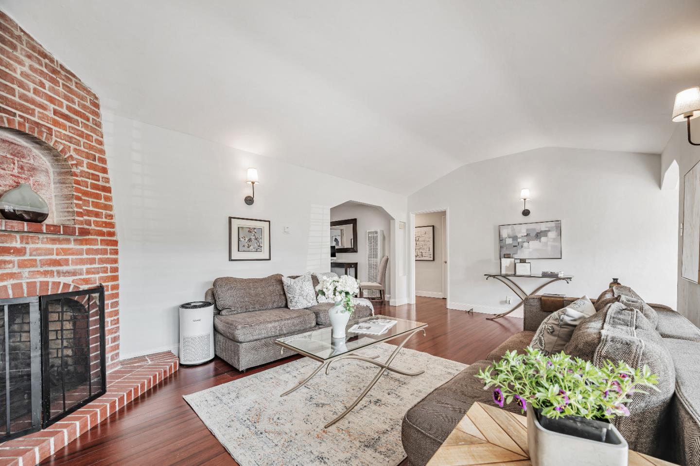 Detail Gallery Image 5 of 31 For 324 Hazel Ave, San Bruno,  CA 94066 - 3 Beds | 1 Baths