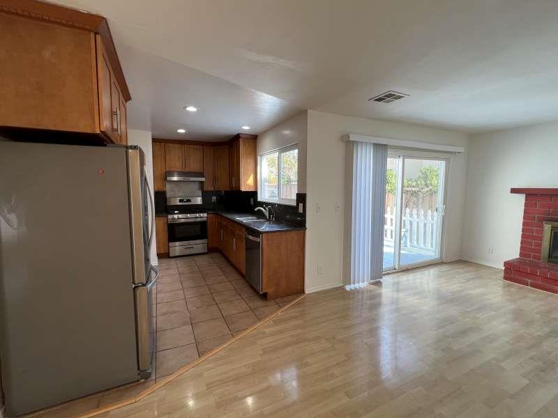 Detail Gallery Image 4 of 19 For 425 Clauser Dr, Milpitas,  CA 95035 - 4 Beds | 2 Baths