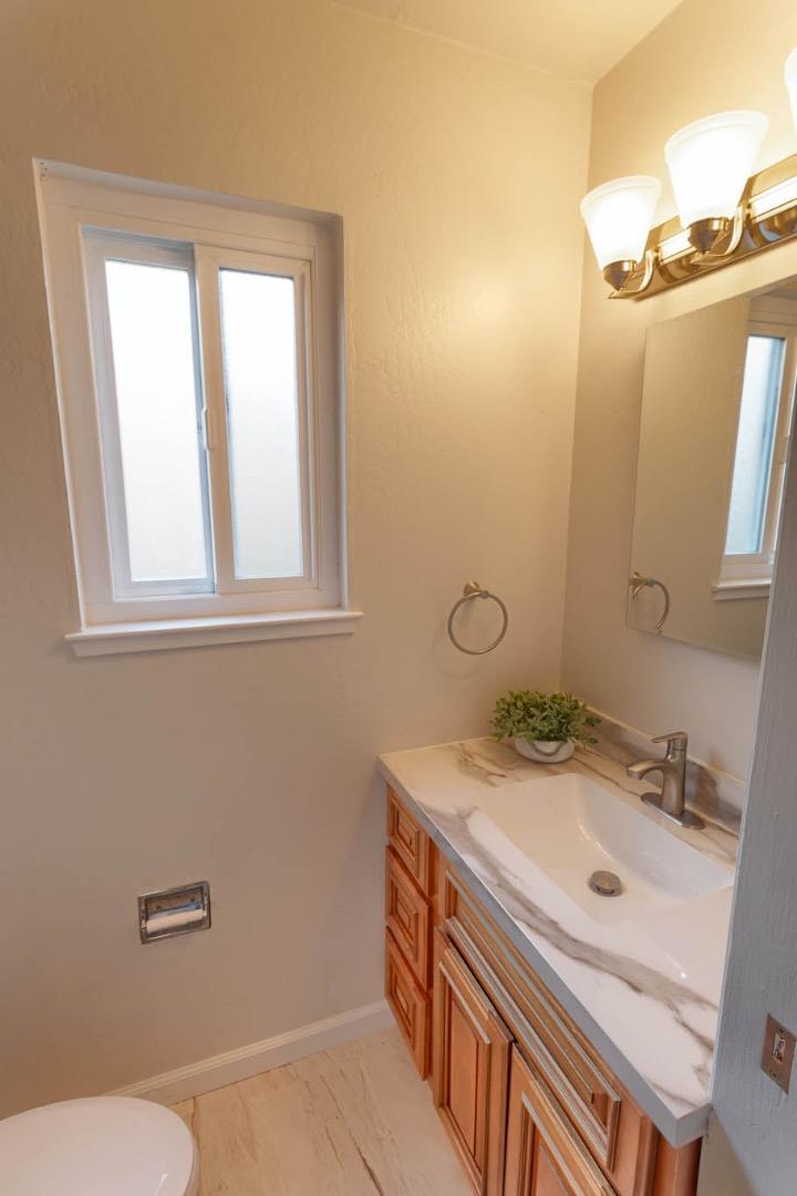 Detail Gallery Image 12 of 25 For 1464 Athenour Ct, San Jose,  CA 95120 - 4 Beds | 2/1 Baths