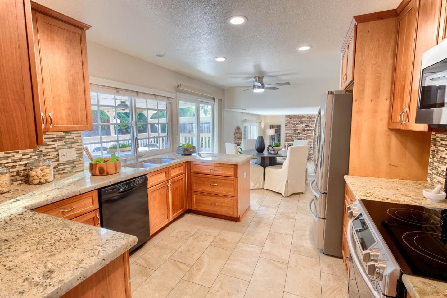Detail Gallery Image 6 of 25 For 1464 Athenour Ct, San Jose,  CA 95120 - 4 Beds | 2/1 Baths