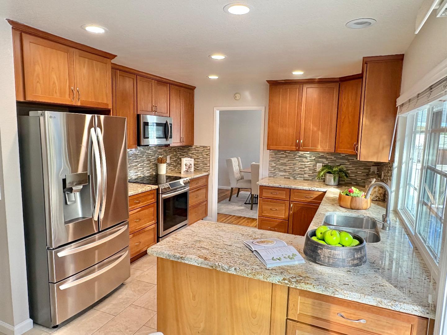 Detail Gallery Image 7 of 25 For 1464 Athenour Ct, San Jose,  CA 95120 - 4 Beds | 2/1 Baths