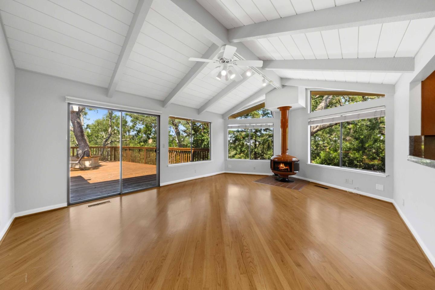 Detail Gallery Image 14 of 55 For 7175 Red Holly Ct, San Jose,  CA 95120 - 4 Beds | 2/1 Baths