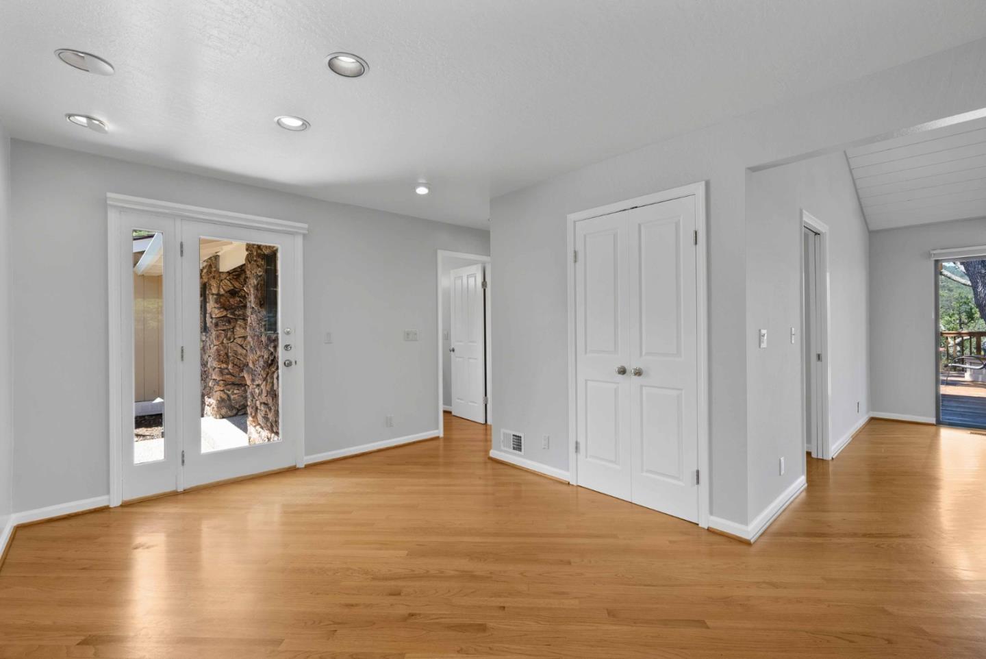 Detail Gallery Image 21 of 55 For 7175 Red Holly Ct, San Jose,  CA 95120 - 4 Beds | 2/1 Baths