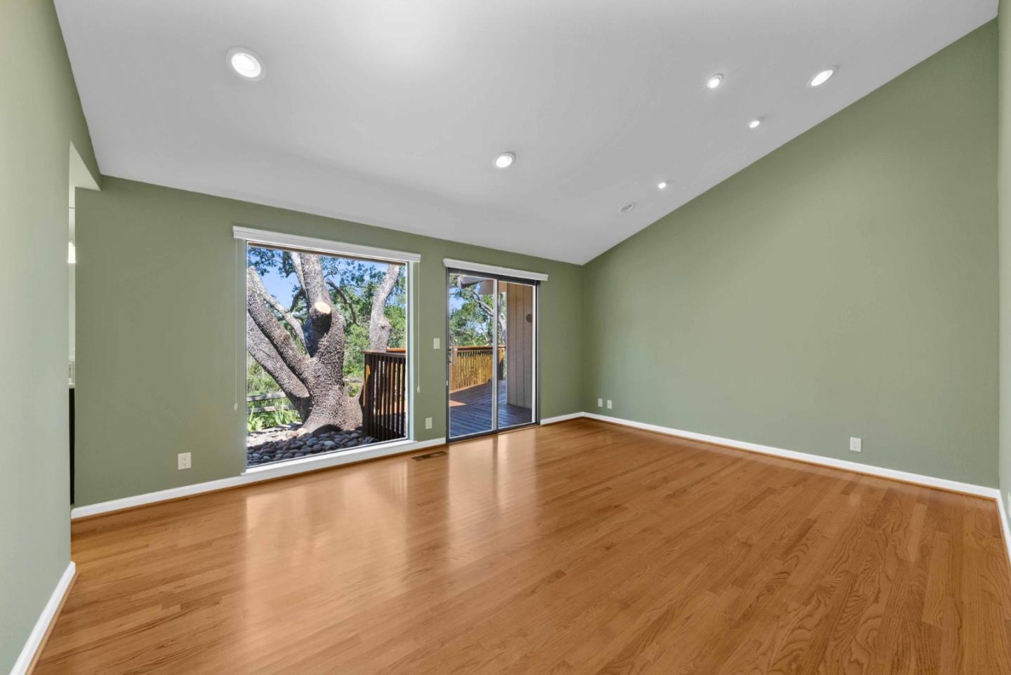 Detail Gallery Image 22 of 55 For 7175 Red Holly Ct, San Jose,  CA 95120 - 4 Beds | 2/1 Baths