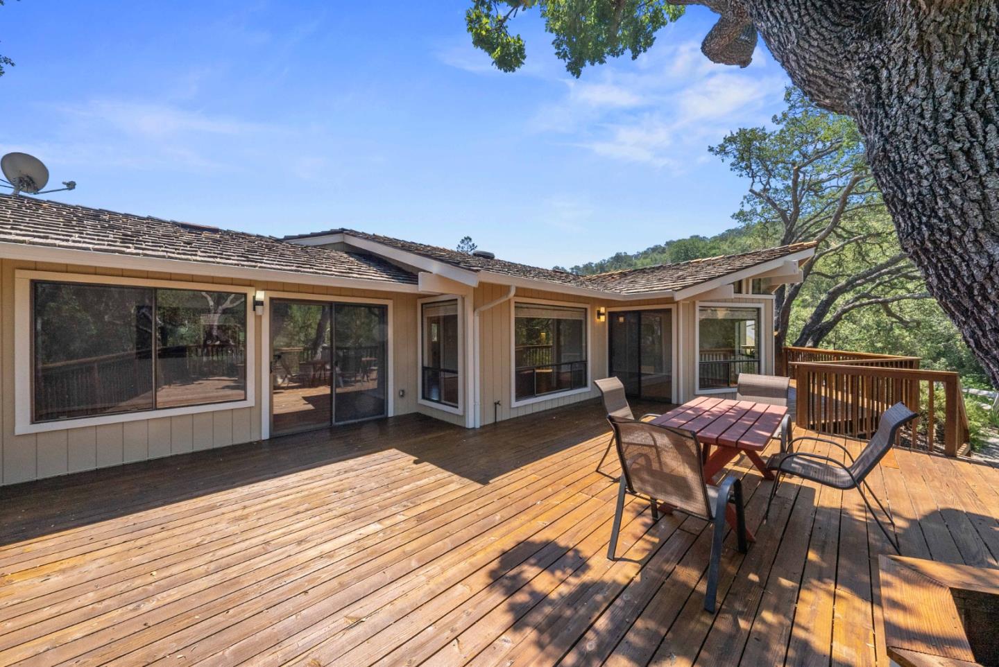Detail Gallery Image 43 of 55 For 7175 Red Holly Ct, San Jose,  CA 95120 - 4 Beds | 2/1 Baths