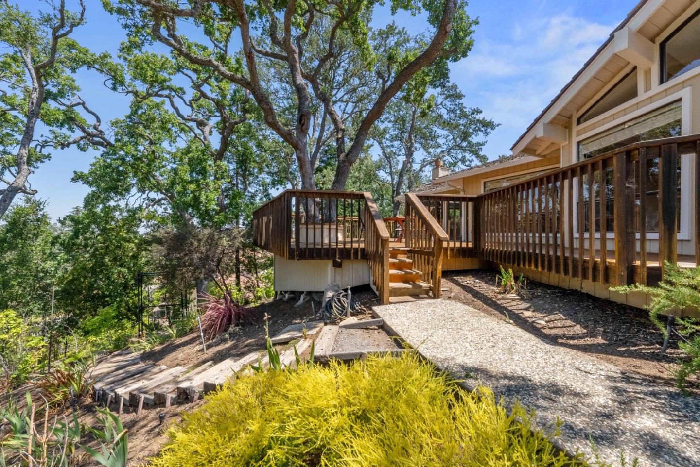 Detail Gallery Image 50 of 55 For 7175 Red Holly Ct, San Jose,  CA 95120 - 4 Beds | 2/1 Baths
