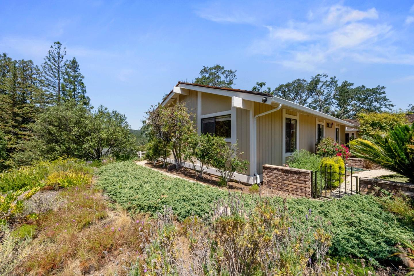 Detail Gallery Image 54 of 55 For 7175 Red Holly Ct, San Jose,  CA 95120 - 4 Beds | 2/1 Baths