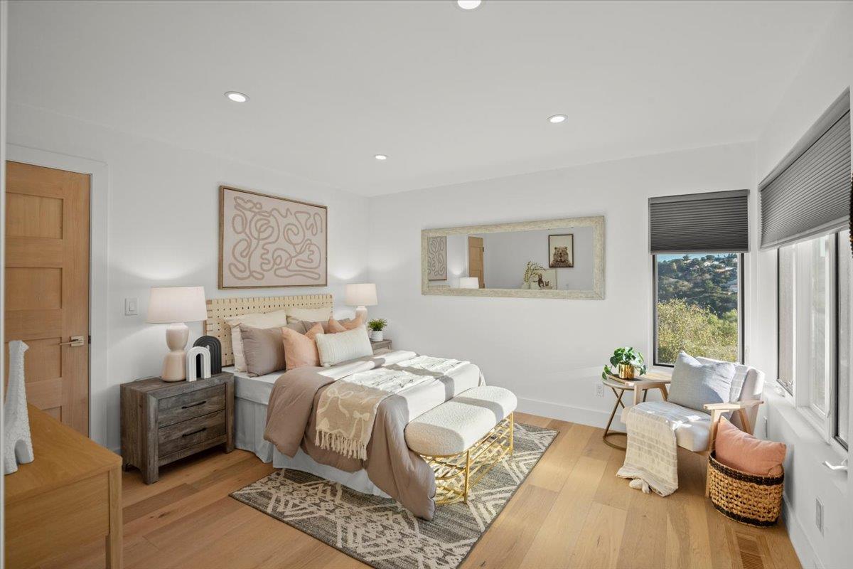 Detail Gallery Image 34 of 54 For 865 Somerset Ct, San Carlos,  CA 94070 - 5 Beds | 3 Baths