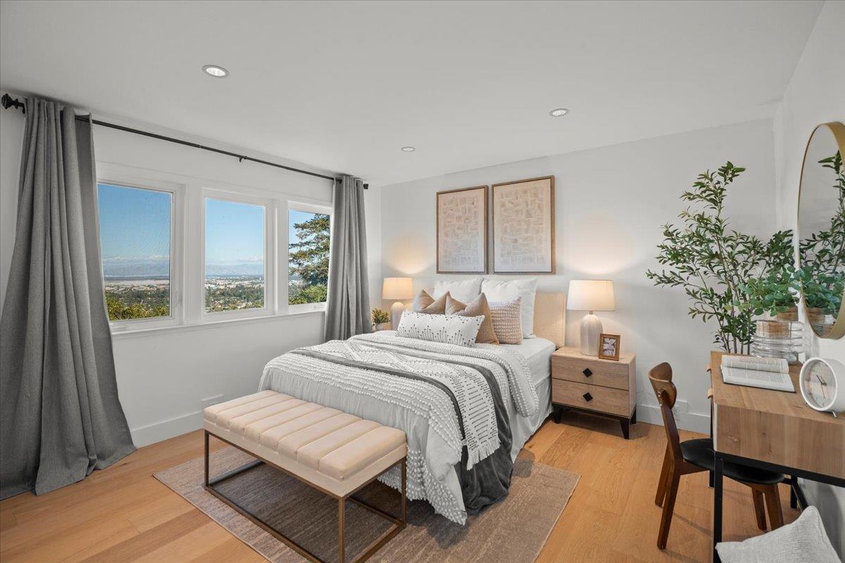 Detail Gallery Image 37 of 54 For 865 Somerset Ct, San Carlos,  CA 94070 - 5 Beds | 3 Baths