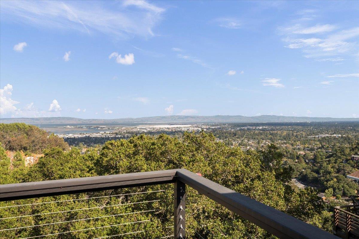 Detail Gallery Image 43 of 54 For 865 Somerset Ct, San Carlos,  CA 94070 - 5 Beds | 3 Baths