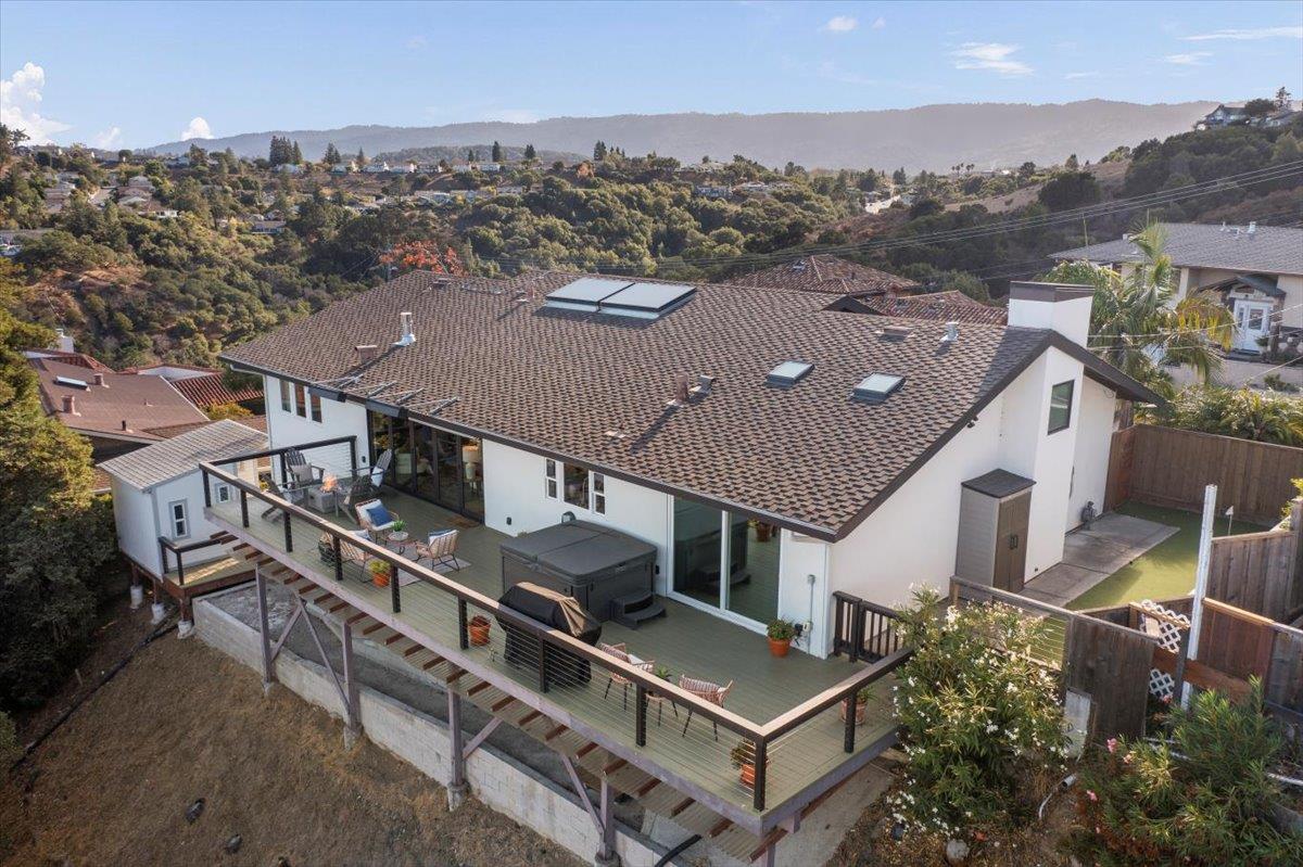 Detail Gallery Image 47 of 54 For 865 Somerset Ct, San Carlos,  CA 94070 - 5 Beds | 3 Baths