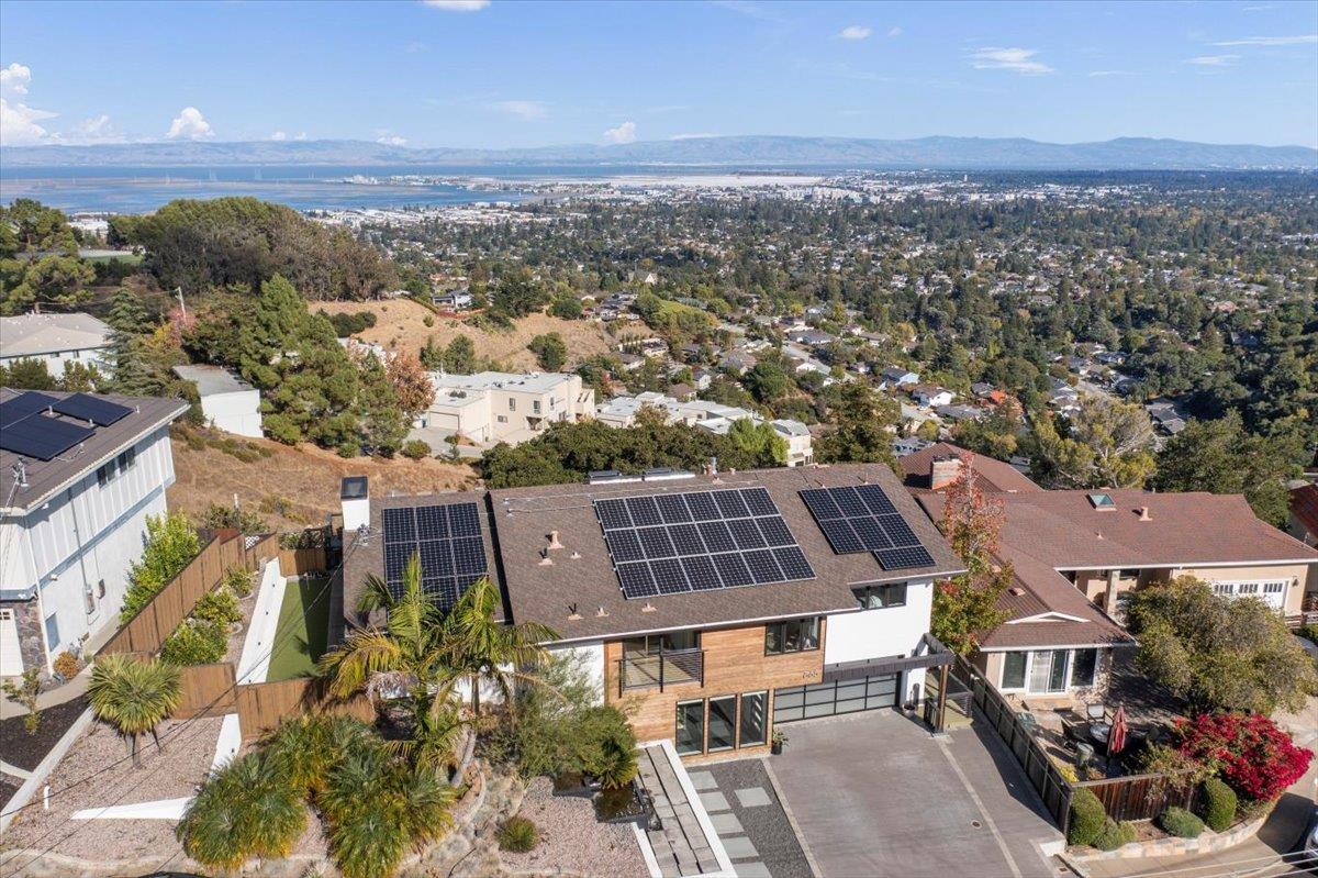 Detail Gallery Image 49 of 54 For 865 Somerset Ct, San Carlos,  CA 94070 - 5 Beds | 3 Baths