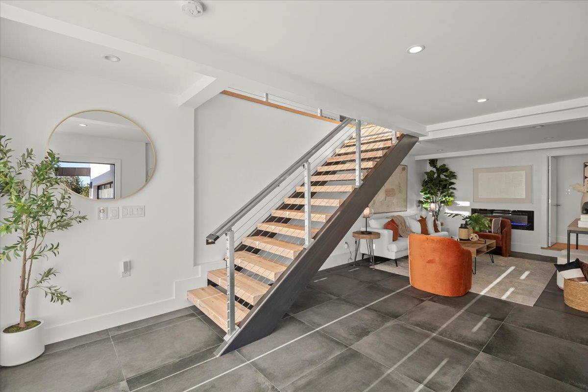 Detail Gallery Image 6 of 54 For 865 Somerset Ct, San Carlos,  CA 94070 - 5 Beds | 3 Baths