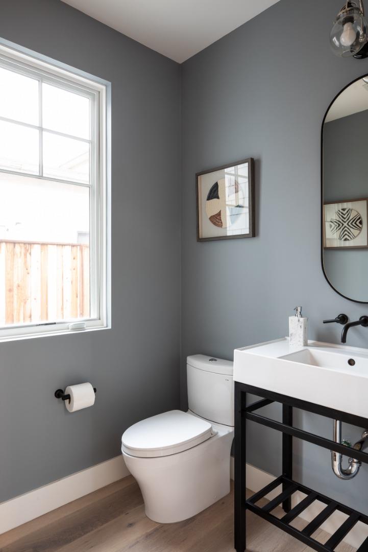 Detail Gallery Image 11 of 42 For 737 Linden Ave, Burlingame,  CA 94010 - – Beds | – Baths