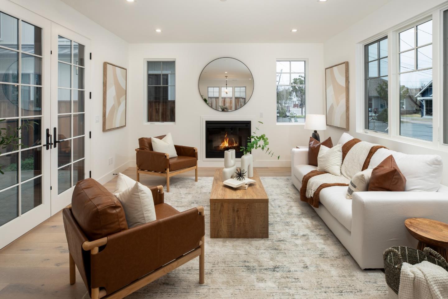Detail Gallery Image 3 of 42 For 737 Linden Ave, Burlingame,  CA 94010 - – Beds | – Baths