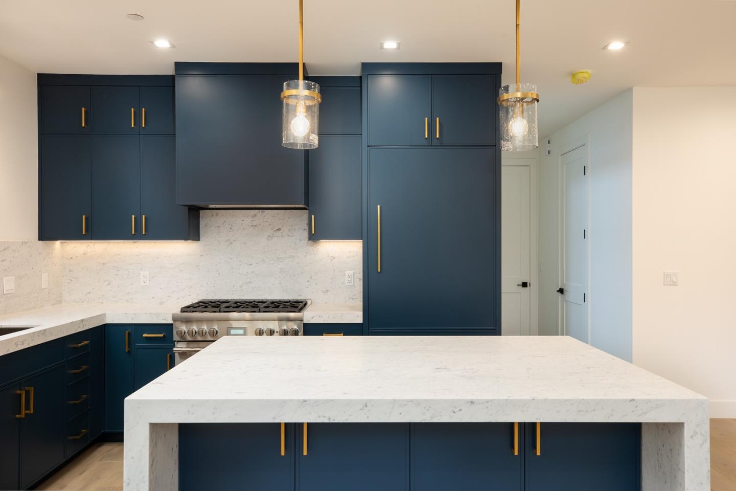 Detail Gallery Image 30 of 42 For 737 Linden Ave, Burlingame,  CA 94010 - – Beds | – Baths
