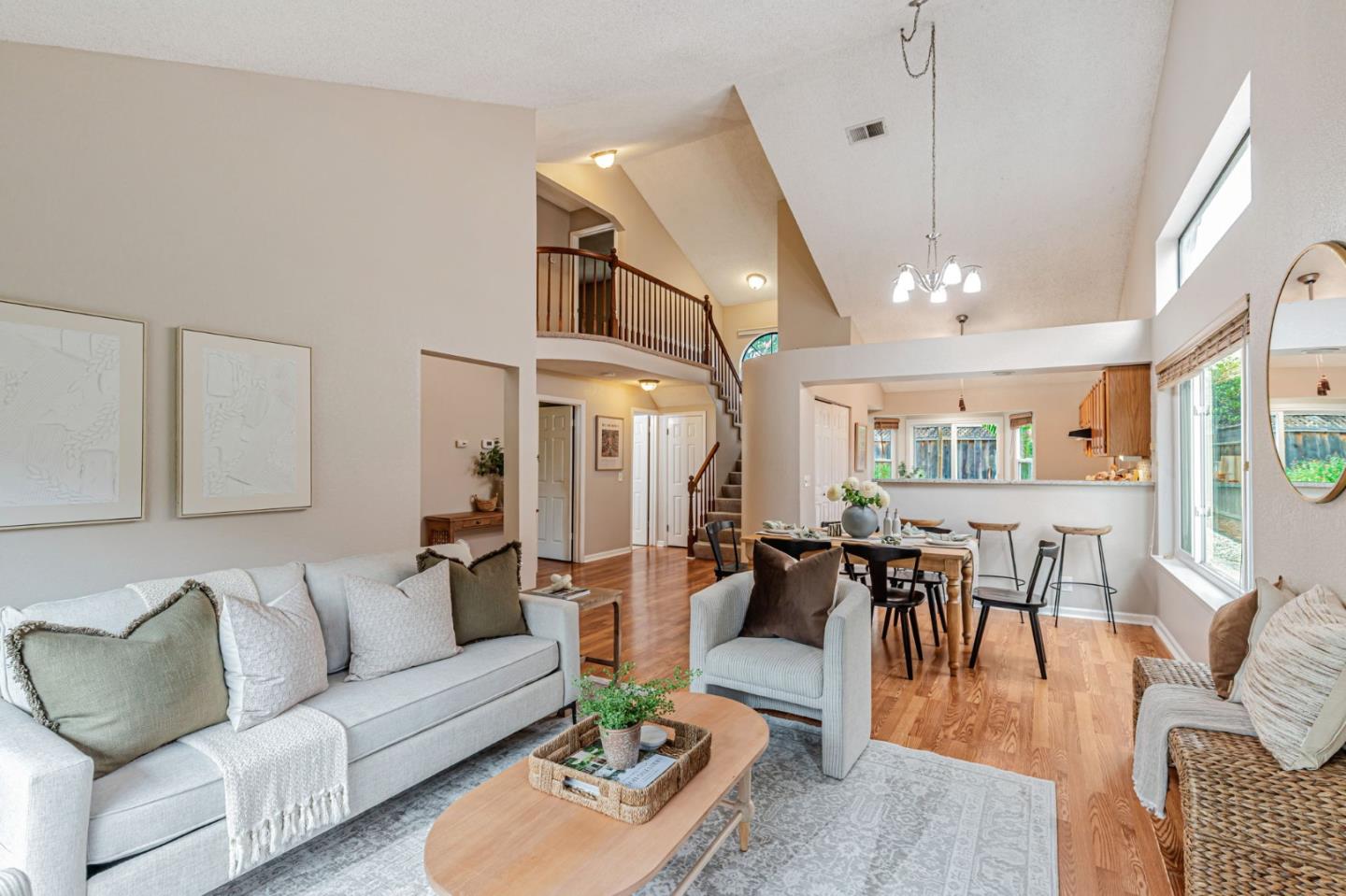 Detail Gallery Image 10 of 46 For 1143 Lerma Ln, Gilroy,  CA 95020 - 3 Beds | 2 Baths