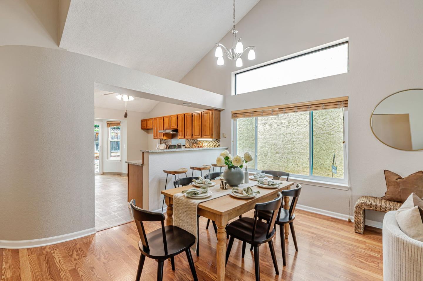 Detail Gallery Image 16 of 46 For 1143 Lerma Ln, Gilroy,  CA 95020 - 3 Beds | 2 Baths