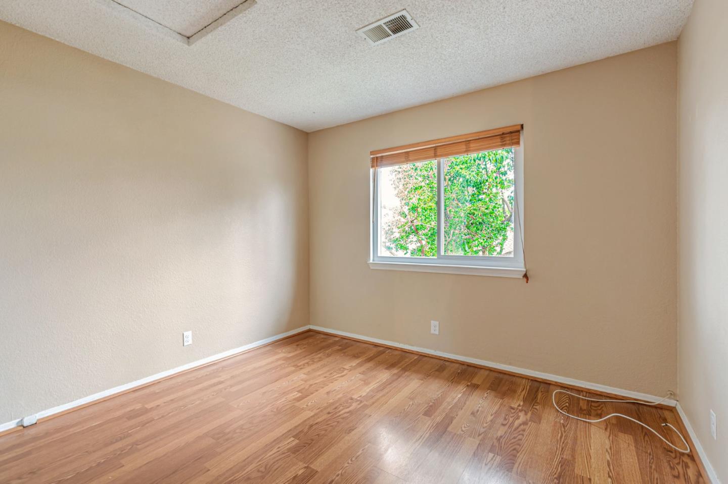 Detail Gallery Image 23 of 46 For 1143 Lerma Ln, Gilroy,  CA 95020 - 3 Beds | 2 Baths