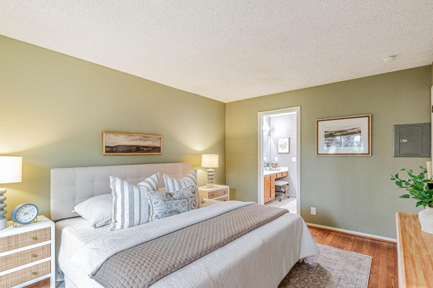 Detail Gallery Image 26 of 46 For 1143 Lerma Ln, Gilroy,  CA 95020 - 3 Beds | 2 Baths