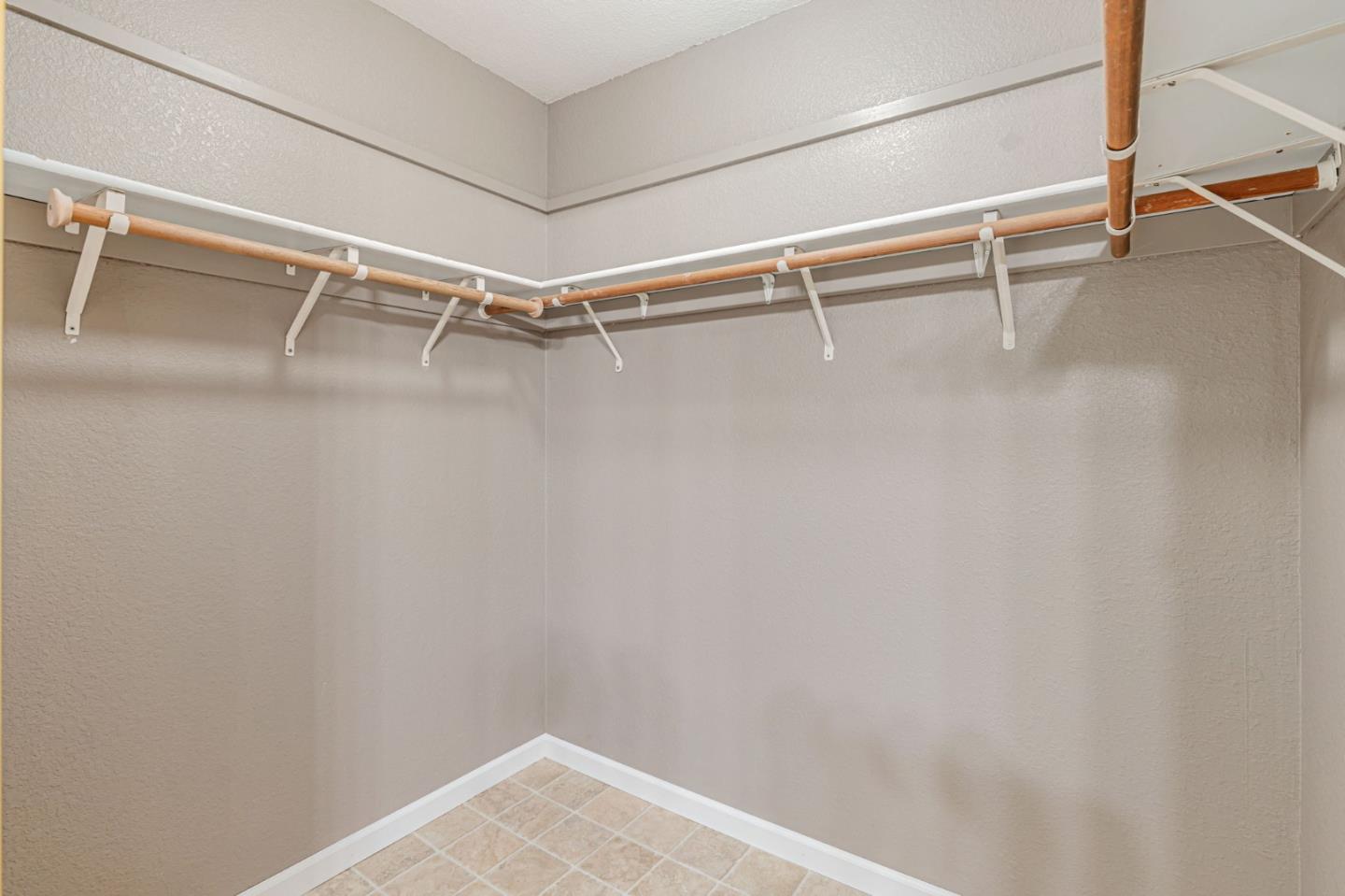 Detail Gallery Image 28 of 46 For 1143 Lerma Ln, Gilroy,  CA 95020 - 3 Beds | 2 Baths