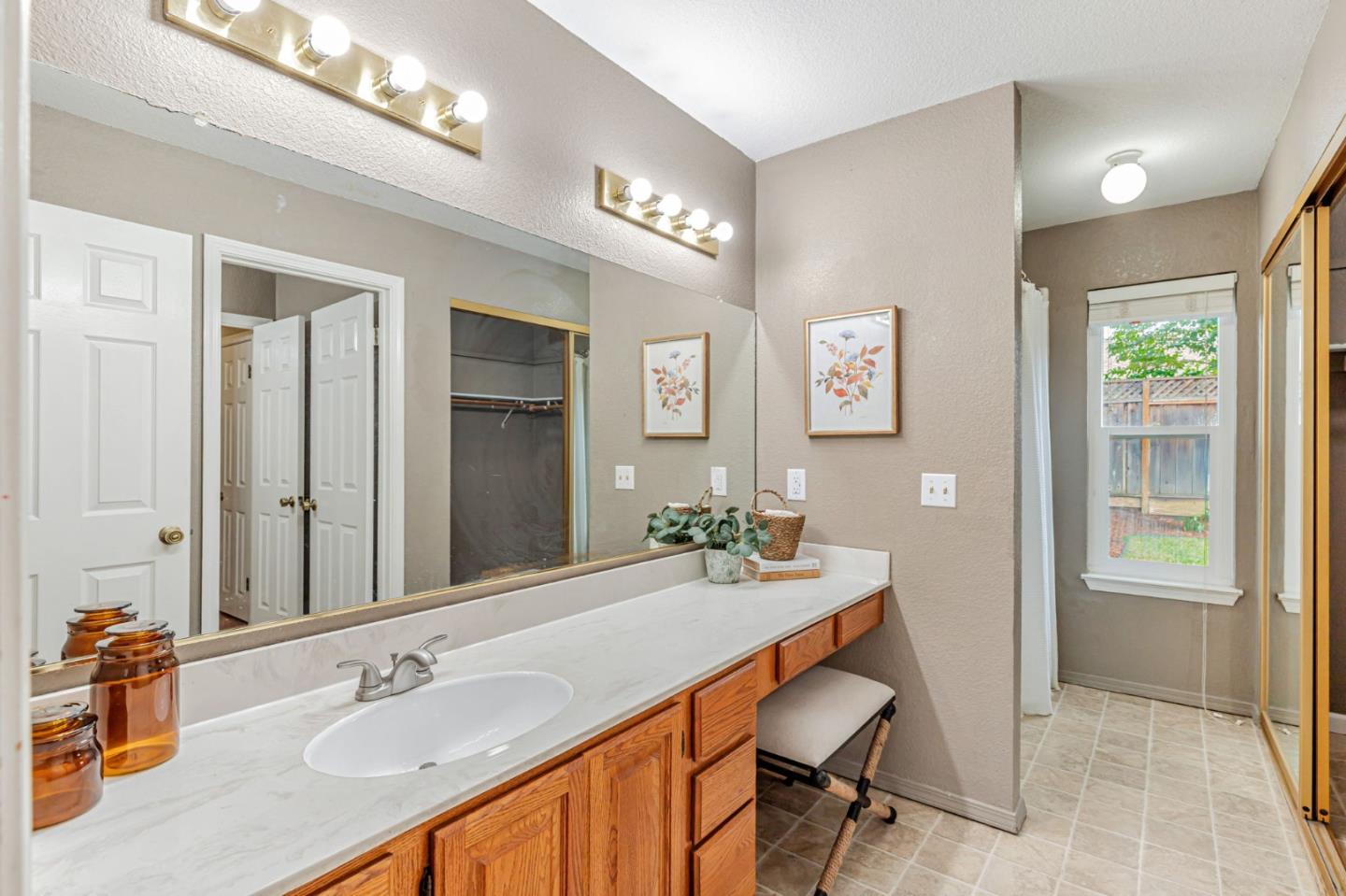 Detail Gallery Image 30 of 46 For 1143 Lerma Ln, Gilroy,  CA 95020 - 3 Beds | 2 Baths