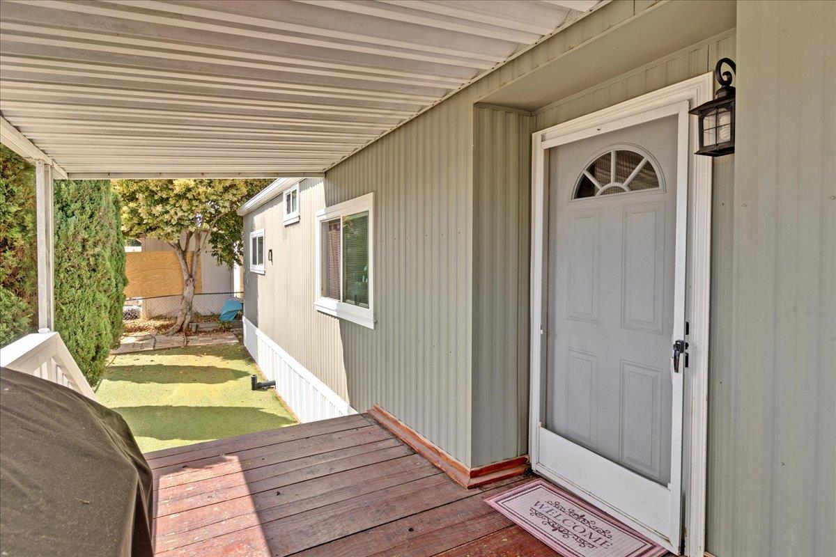 Detail Gallery Image 4 of 30 For 255 E. Bolivar St #57,  Salinas,  CA 93906 - 2 Beds | 2 Baths