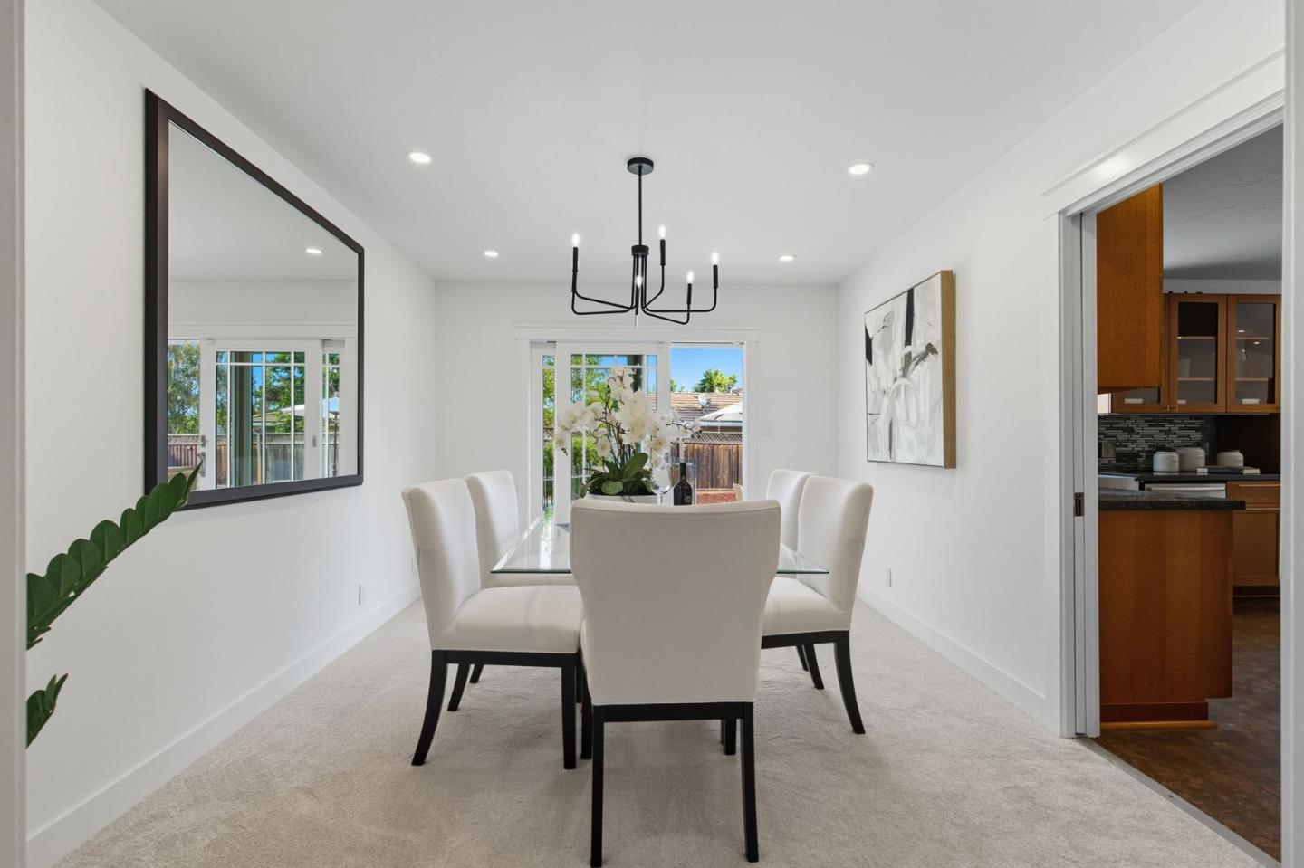 Detail Gallery Image 12 of 51 For 19921 Charters Ave, Saratoga,  CA 95070 - 5 Beds | 3 Baths