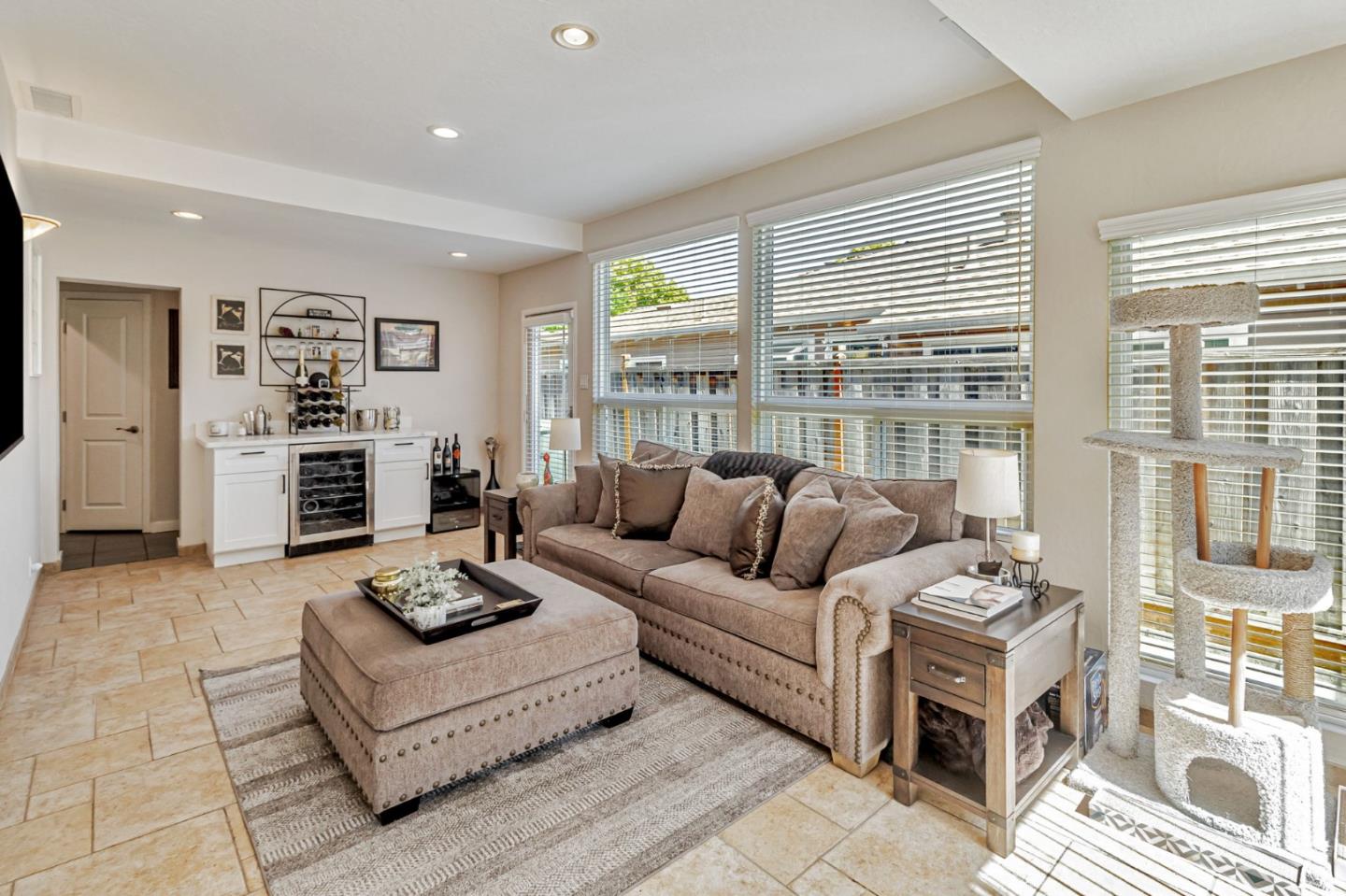 Detail Gallery Image 15 of 37 For 112 F St, Redwood City,  CA 94063 - 3 Beds | 2 Baths