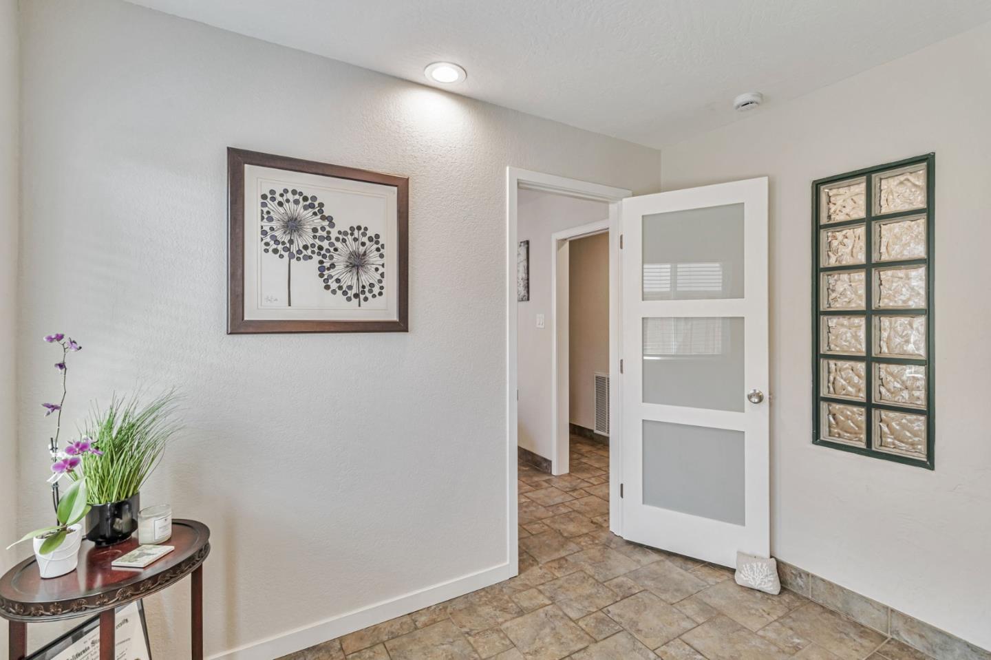 Detail Gallery Image 19 of 37 For 112 F St, Redwood City,  CA 94063 - 3 Beds | 2 Baths