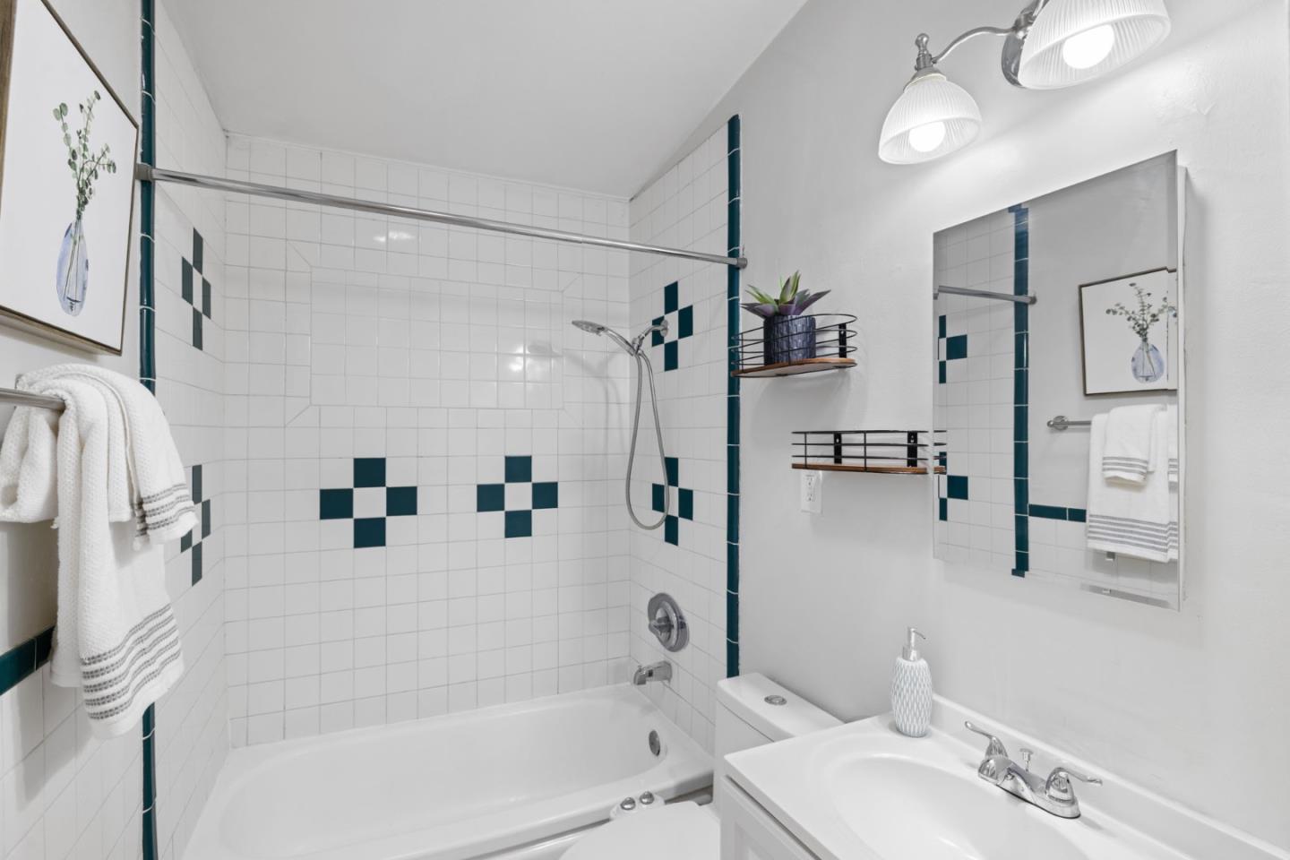 Detail Gallery Image 15 of 27 For 1935 Jackson St, Santa Clara,  CA 95050 - 3 Beds | 2 Baths