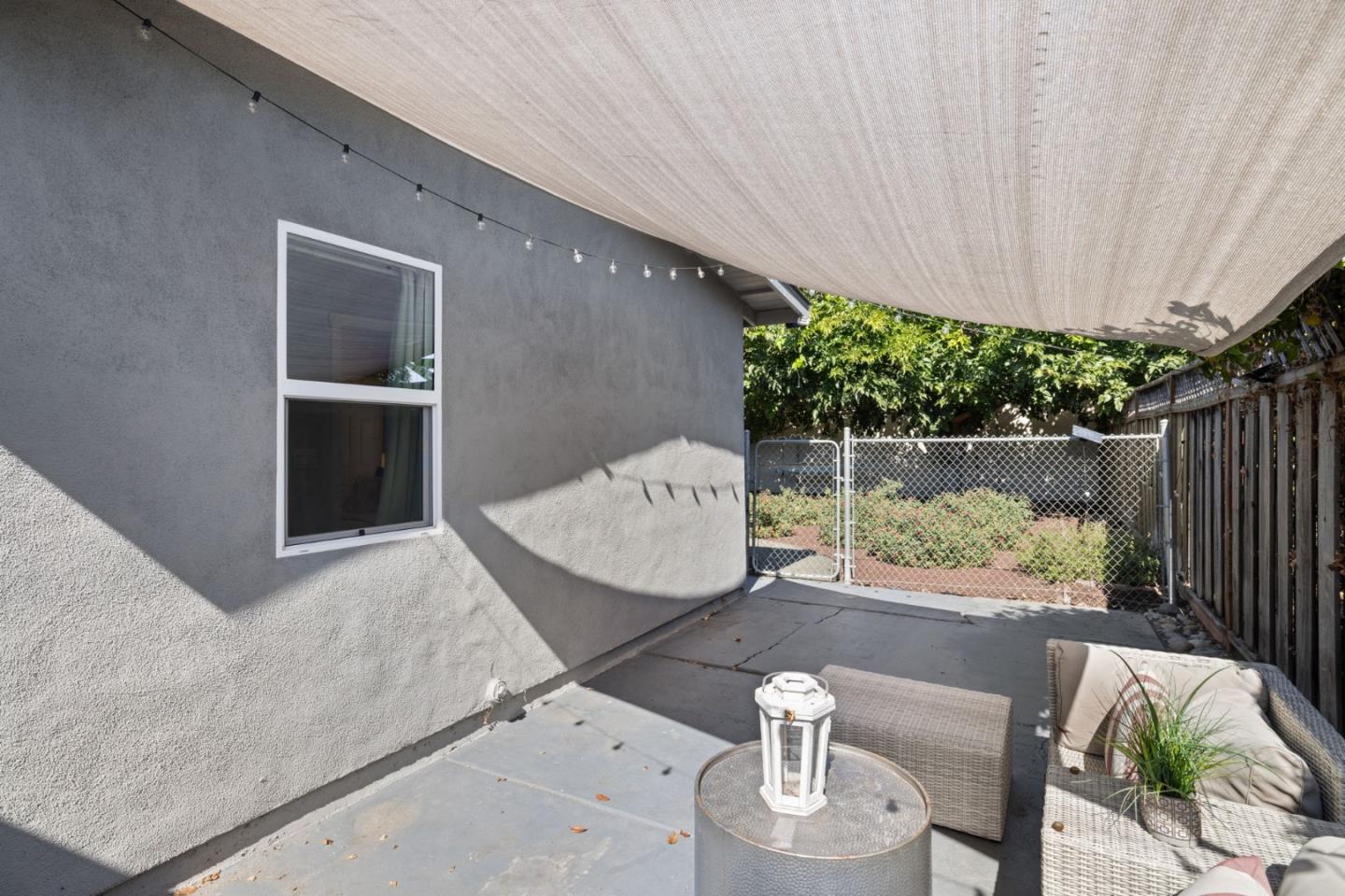 Detail Gallery Image 25 of 27 For 1935 Jackson St, Santa Clara,  CA 95050 - 3 Beds | 2 Baths