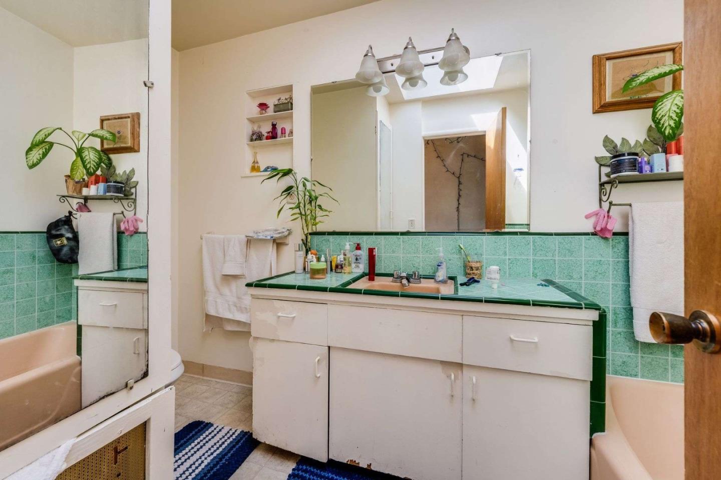 Detail Gallery Image 12 of 21 For 229 Bronson St, Watsonville,  CA 95076 - 3 Beds | 2 Baths