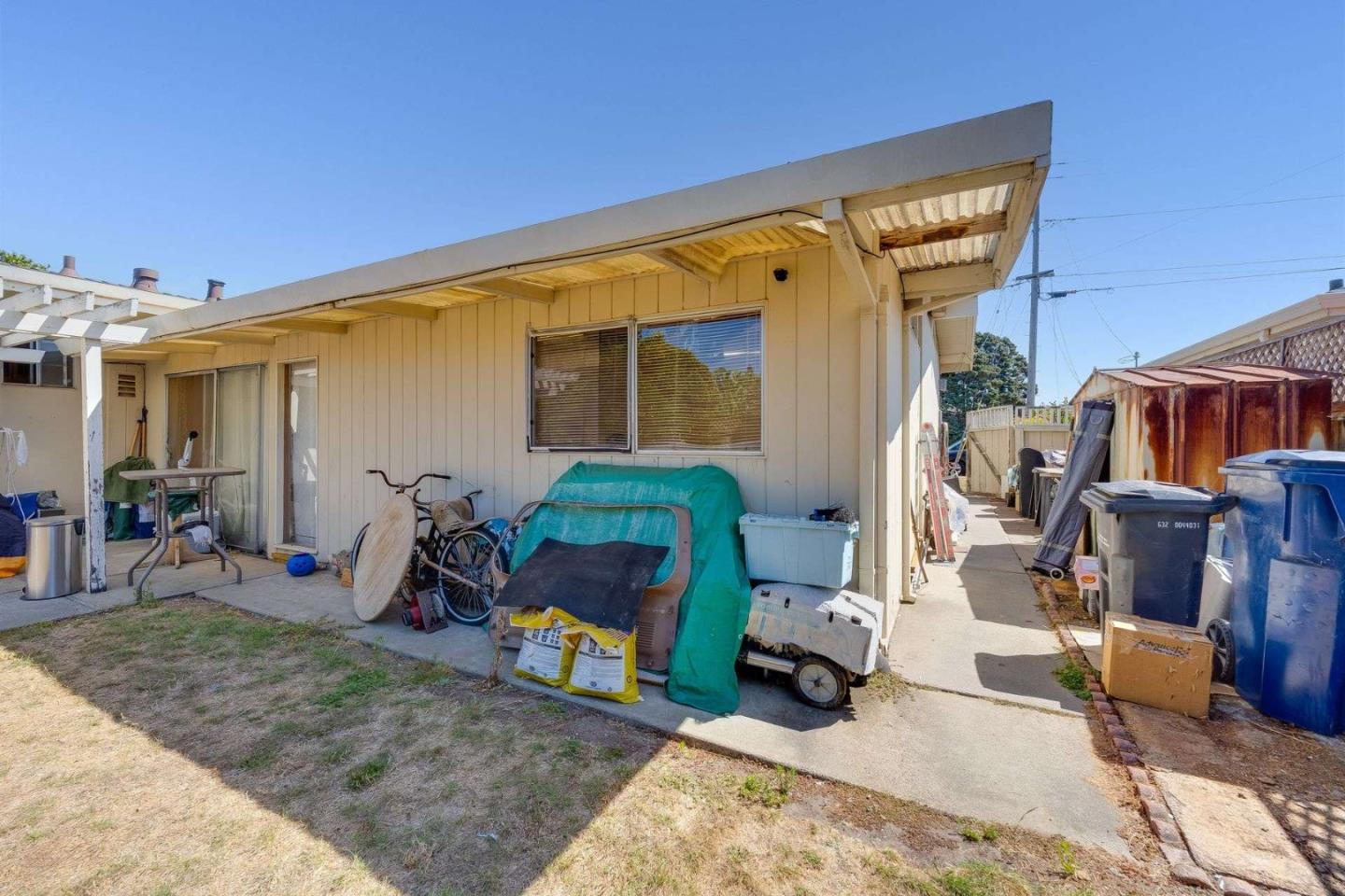 Detail Gallery Image 16 of 21 For 229 Bronson St, Watsonville,  CA 95076 - 3 Beds | 2 Baths