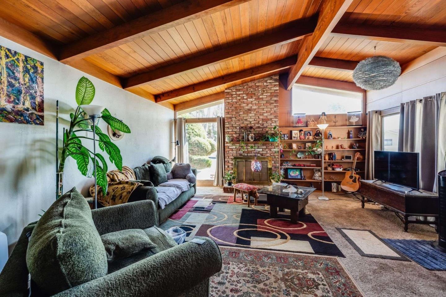Detail Gallery Image 4 of 21 For 229 Bronson St, Watsonville,  CA 95076 - 3 Beds | 2 Baths