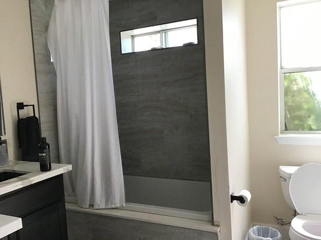 Detail Gallery Image 12 of 19 For 527 Canal School Rd, Newman,  CA 95360 - 5 Beds | 2/1 Baths