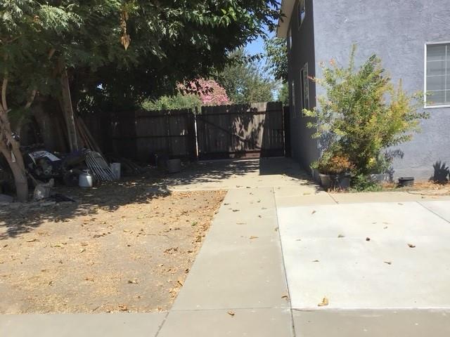 Detail Gallery Image 13 of 19 For 527 Canal School Rd, Newman,  CA 95360 - 5 Beds | 2/1 Baths