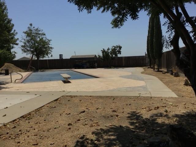 Detail Gallery Image 16 of 19 For 527 Canal School Rd, Newman,  CA 95360 - 5 Beds | 2/1 Baths