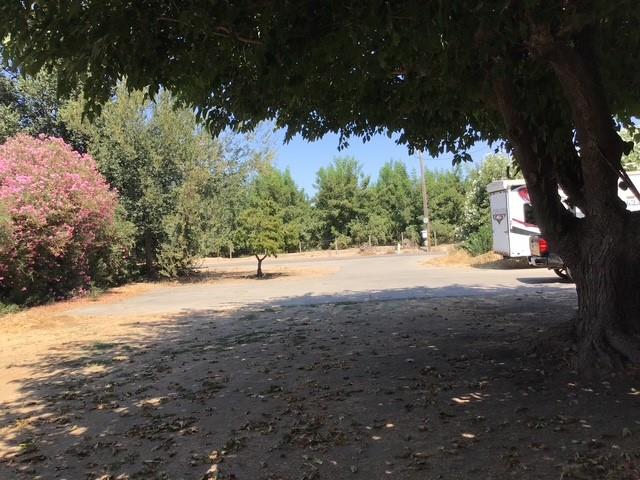 Detail Gallery Image 18 of 19 For 527 Canal School Rd, Newman,  CA 95360 - 5 Beds | 2/1 Baths