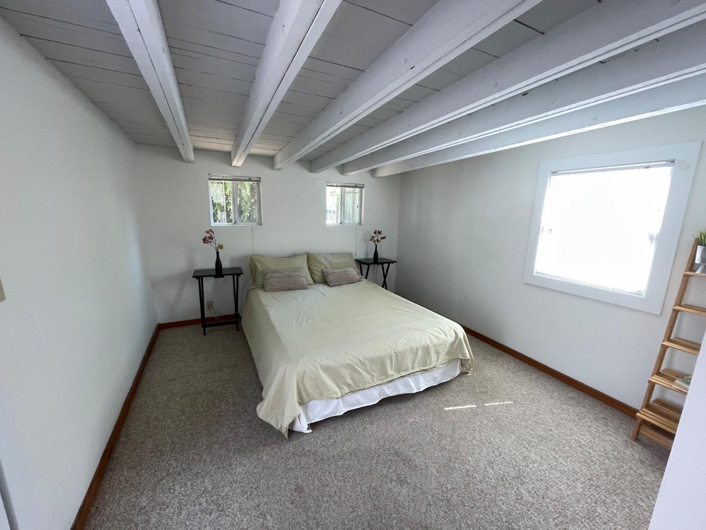 Detail Gallery Image 10 of 19 For 750 37th Ave #B,  Santa Cruz,  CA 95062 - 1 Beds | 1 Baths