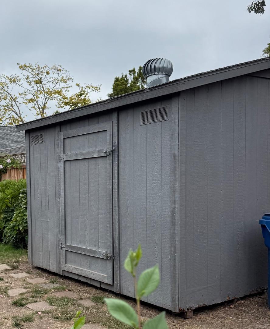 Detail Gallery Image 14 of 19 For 750 37th Ave #B,  Santa Cruz,  CA 95062 - 1 Beds | 1 Baths