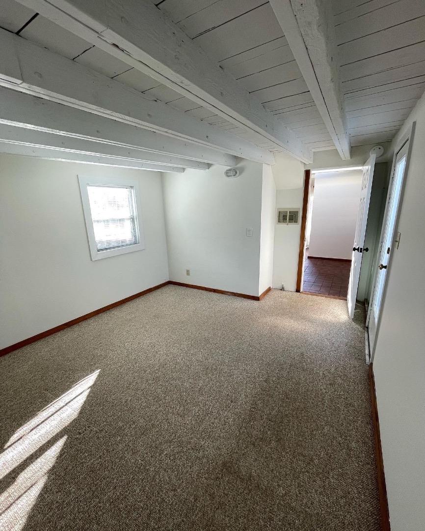Detail Gallery Image 9 of 19 For 750 37th Ave #B,  Santa Cruz,  CA 95062 - 1 Beds | 1 Baths